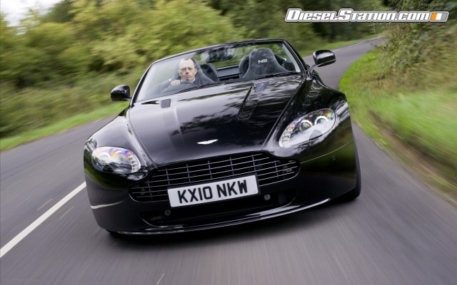 Aston Martin V8 Vantage N420 Roadster 2011 Widescreen Picture #3 Aston Martin V8 Vantage N420 Roadster 2011 Widescreen Picture #3